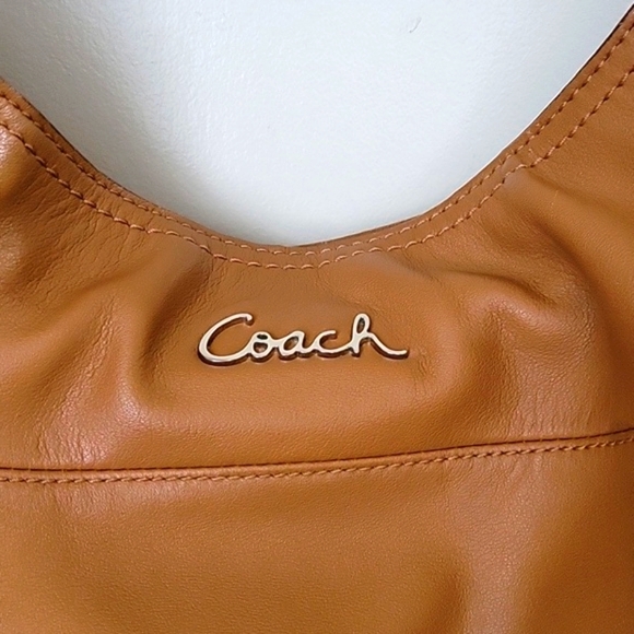 CoachF17116LeatherTribecaConvertibleDuffleShoulderBag - Picture 5 of 16